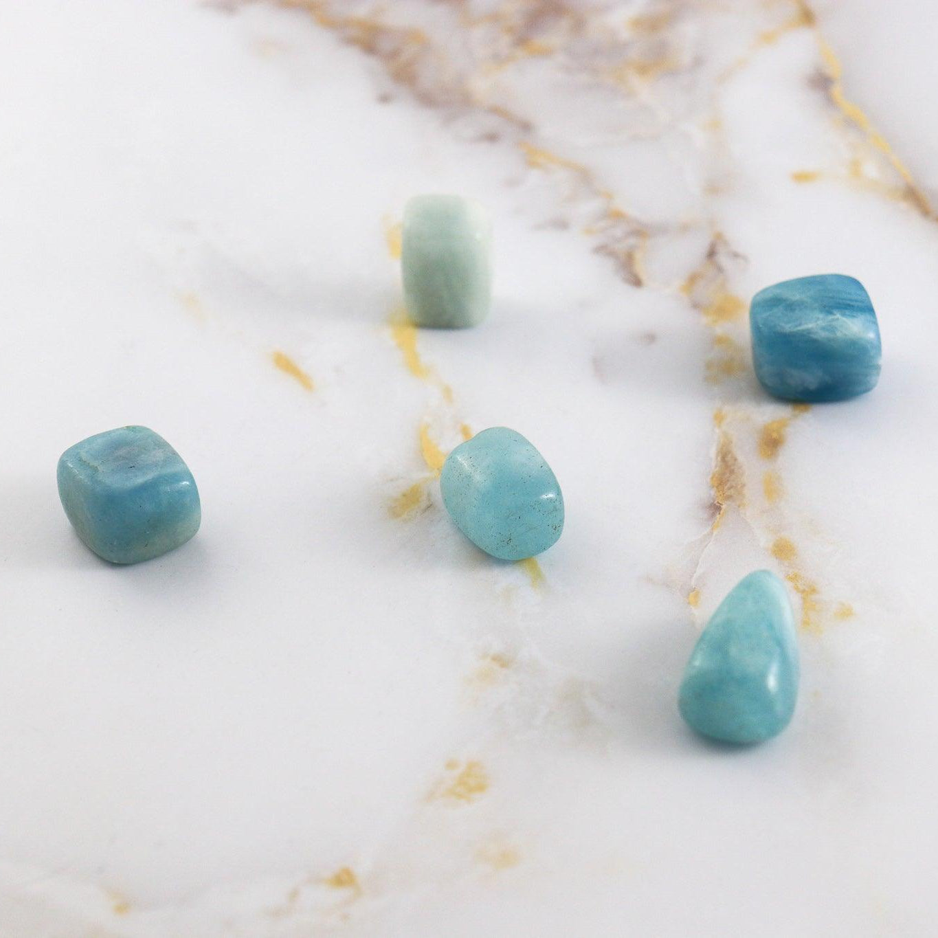 Aquamarine rolled stone